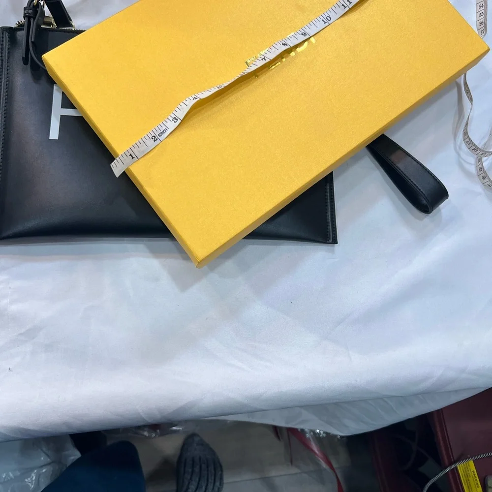 Elegant Black Shoulder Bag‎